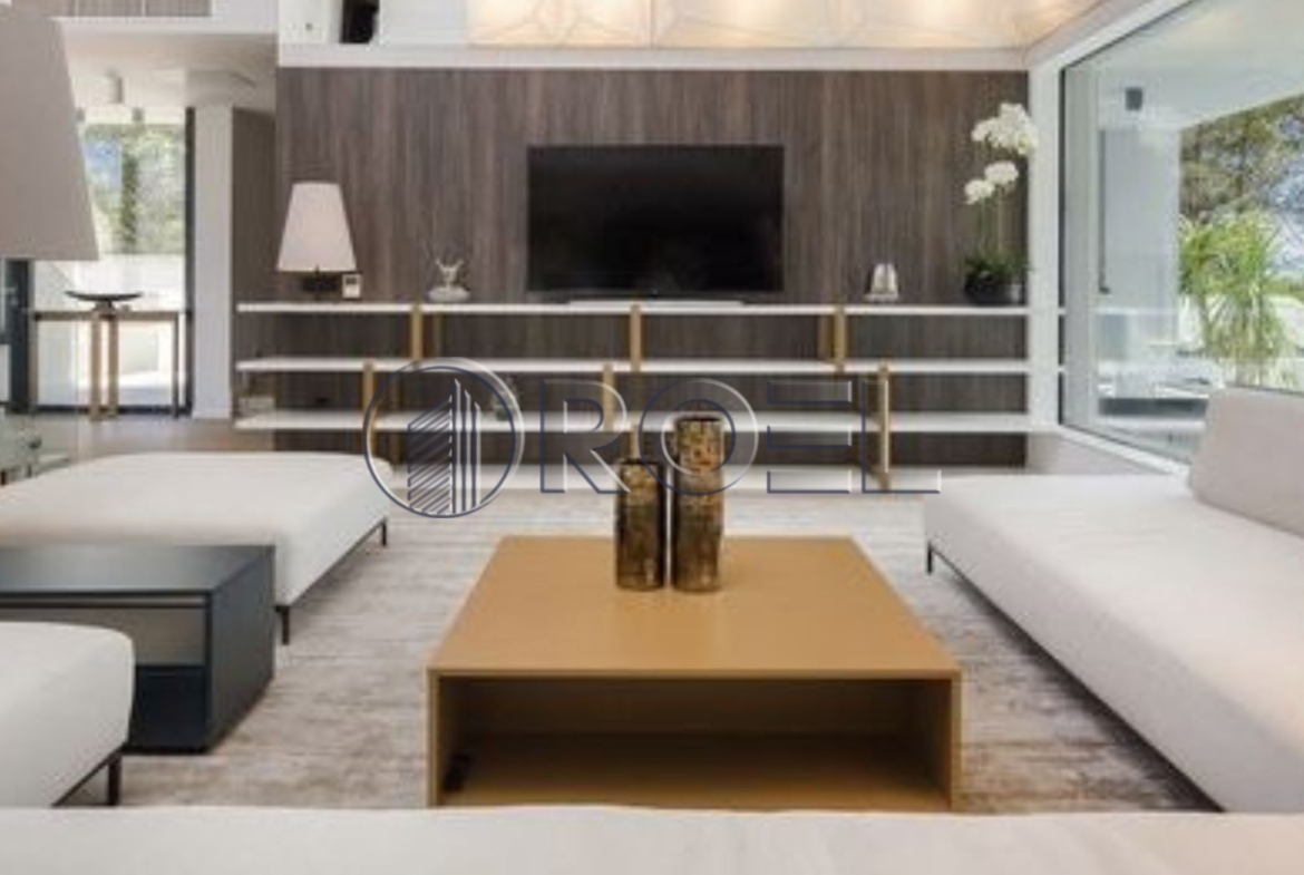 Zadar, Diklo: Luksuzna vila s bazenom, NKP 453 m²