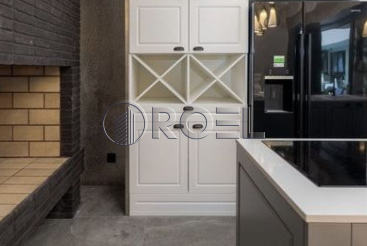 Zadar, Diklo: Luksuzna vila s bazenom, NKP 453 m²