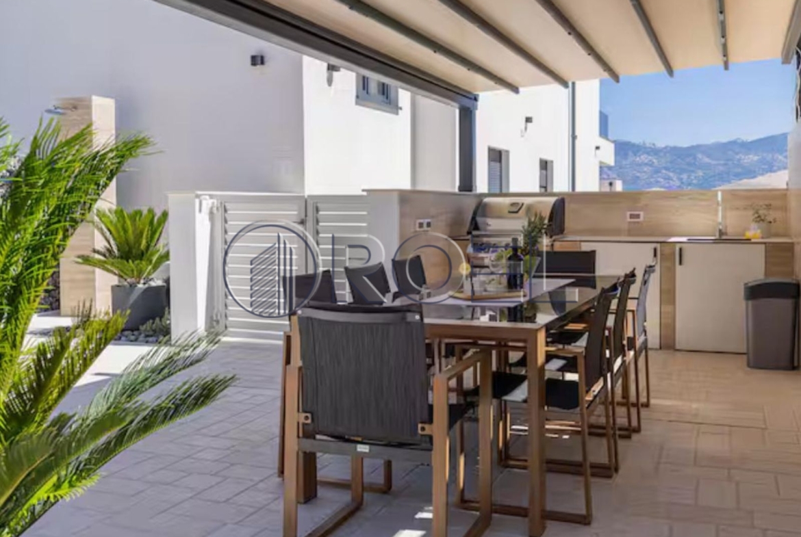 Trosobni penhouse: Pag, NKP 98.50 m2