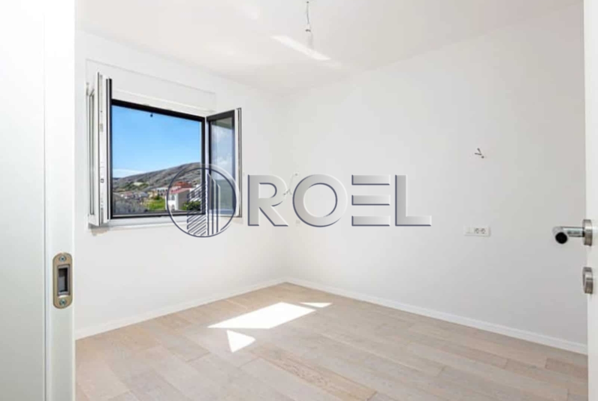 Trosobni penhouse: Pag, NKP 98.50 m2