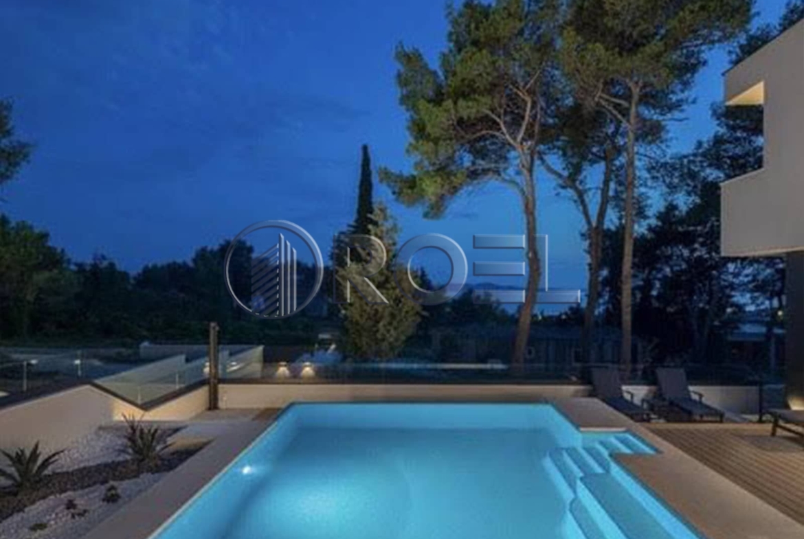 Luxury house with pool, Zadar, NKP 528 m²