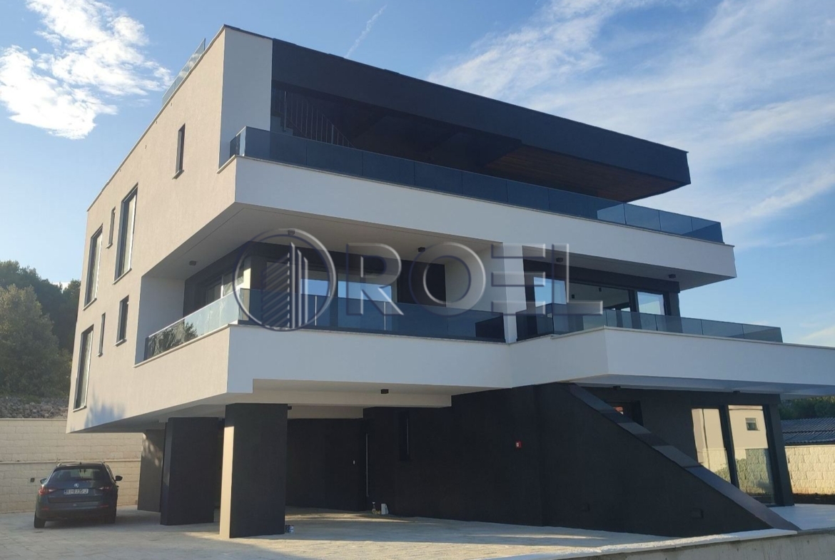 Četverosobni stan, Krk, novogradnja, NKP 170.07m2