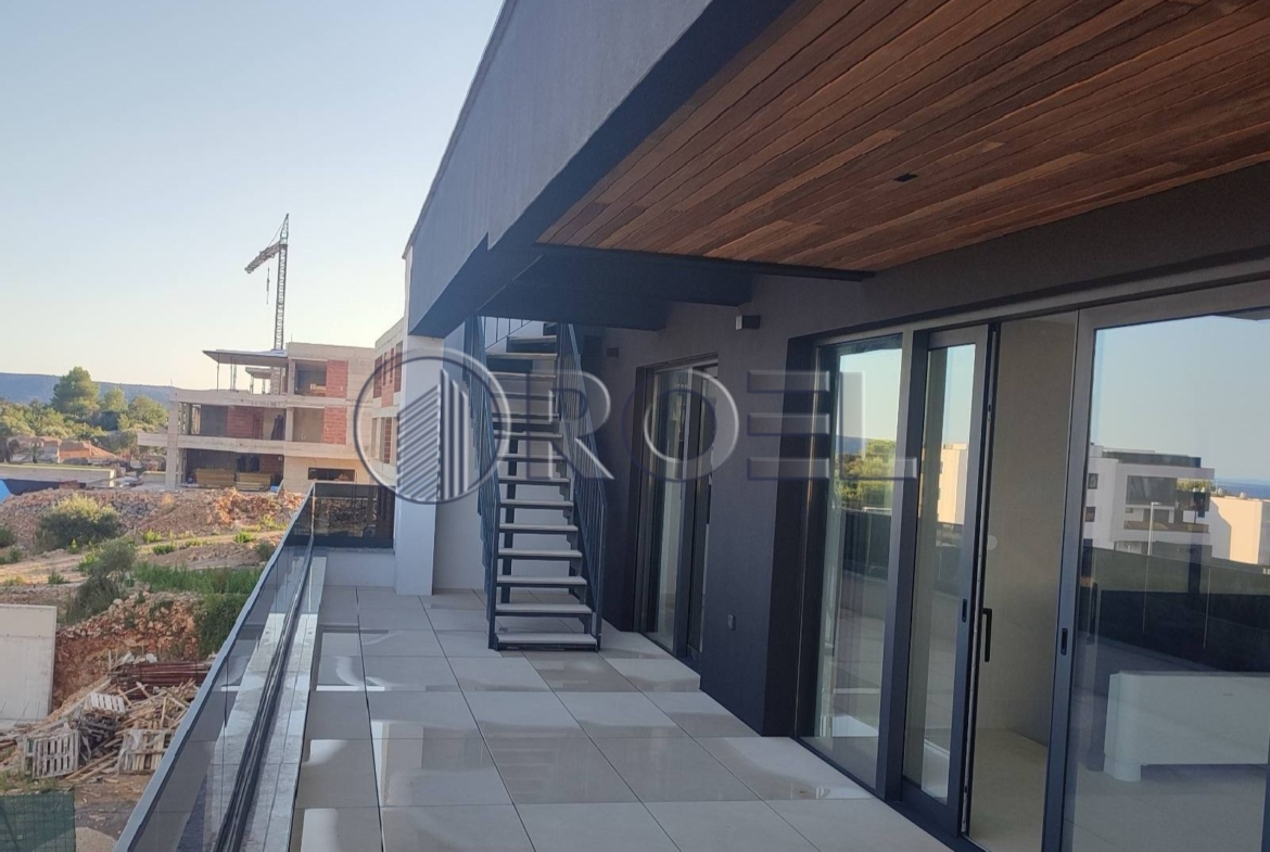 Četverosobni stan, Krk, novogradnja, NKP 170.07m2