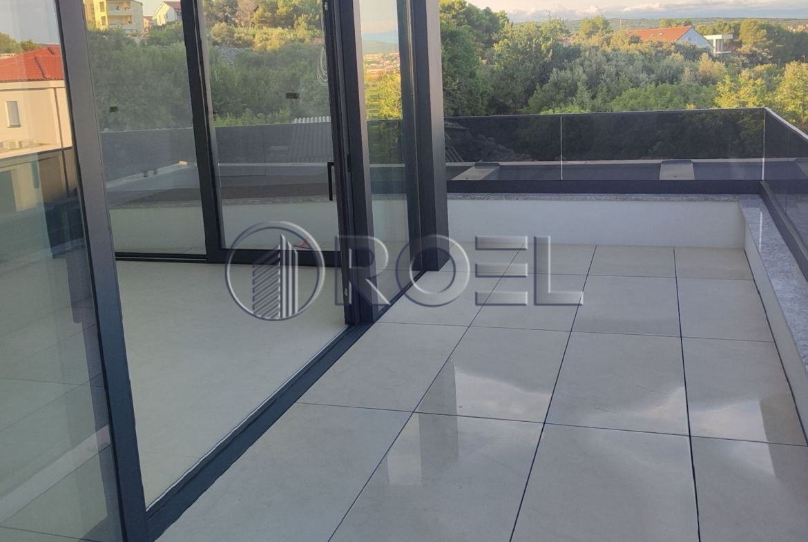 Četverosobni stan, Krk, novogradnja, NKP 170.07m2