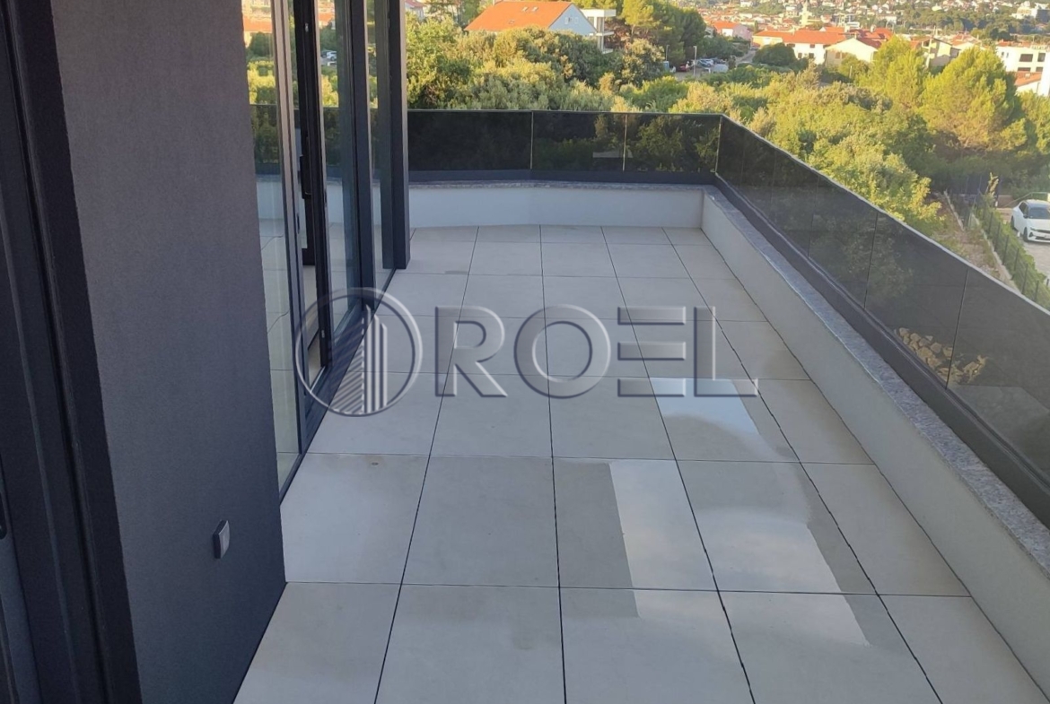 Četverosobni stan, Krk, novogradnja, NKP 170.07m2