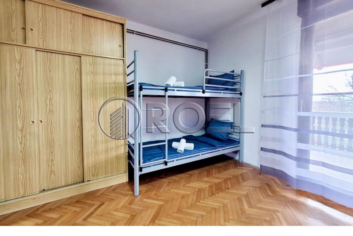 Najam kuće za radnike, smještaj, Sesvetski Kraljevec, 300 m2