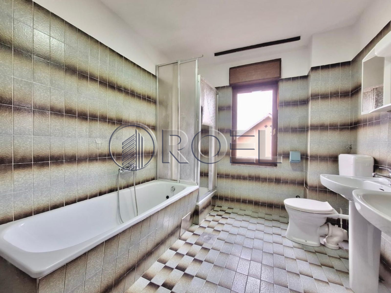488_7_1733916103 Najam kuće za radnike, smještaj, Sesvetski Kraljevec, 300 m2