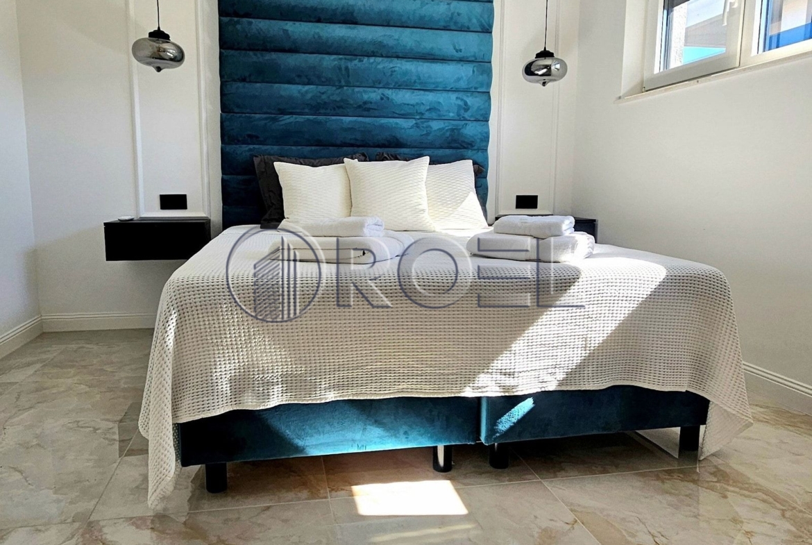 Trosoban stan u luksuznoj novogradnji, Krk, Malinska, prodaja, 84 m2