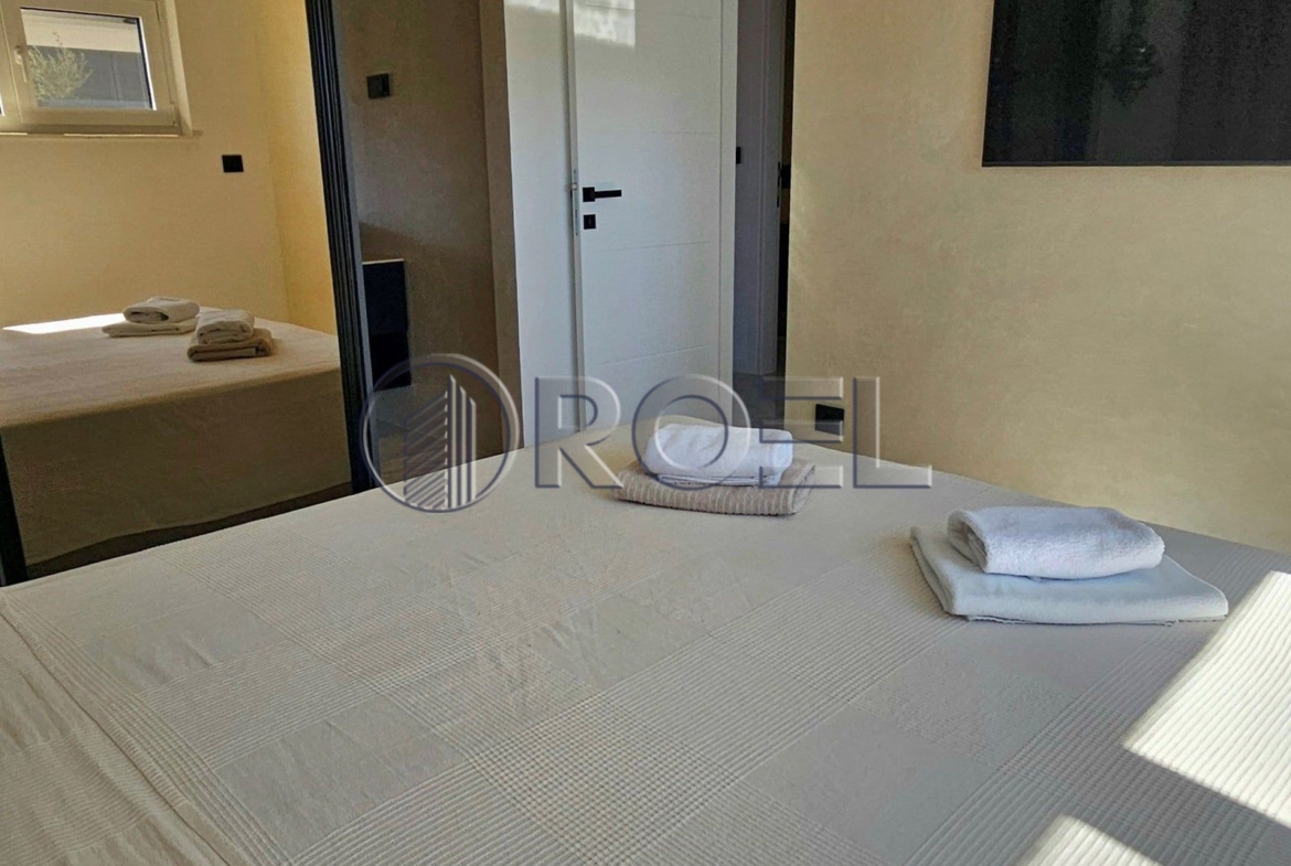 Trosoban stan u luksuznoj novogradnji, Krk, Malinska, prodaja, 84 m2