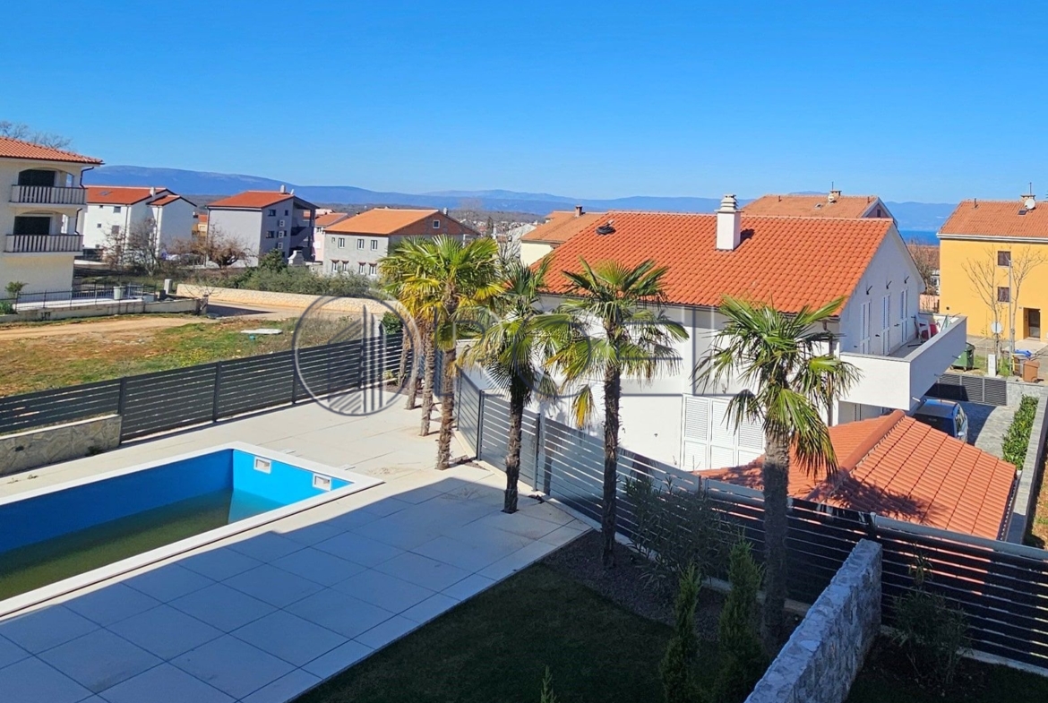 Trosoban stan u luksuznoj novogradnji, Krk, Malinska, prodaja, 84 m2