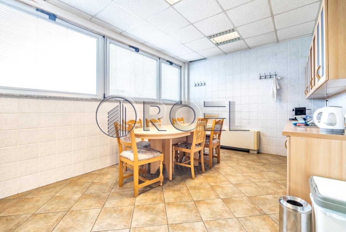 Poslovni prostor, Zagreb, Sesvete, NKP 585 m2
