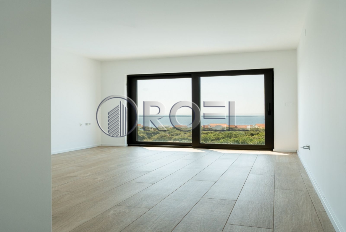 Luksuzna kuća u novogradnji s bazenom, Pag, Mandre, 130 m2