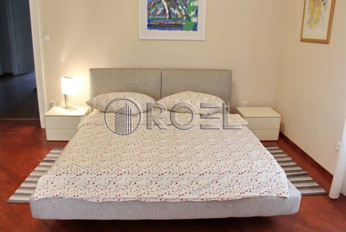 Luksuzni trosobni stan, Opatija, NKP 197 m2, s pripadajuća 4 VPM