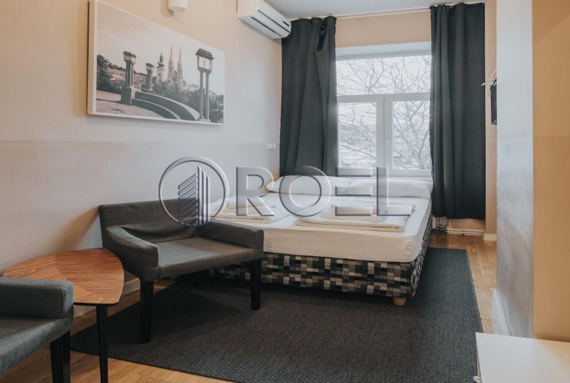 Zagreb, Centar, 5 apartmana i jedna soba, parking