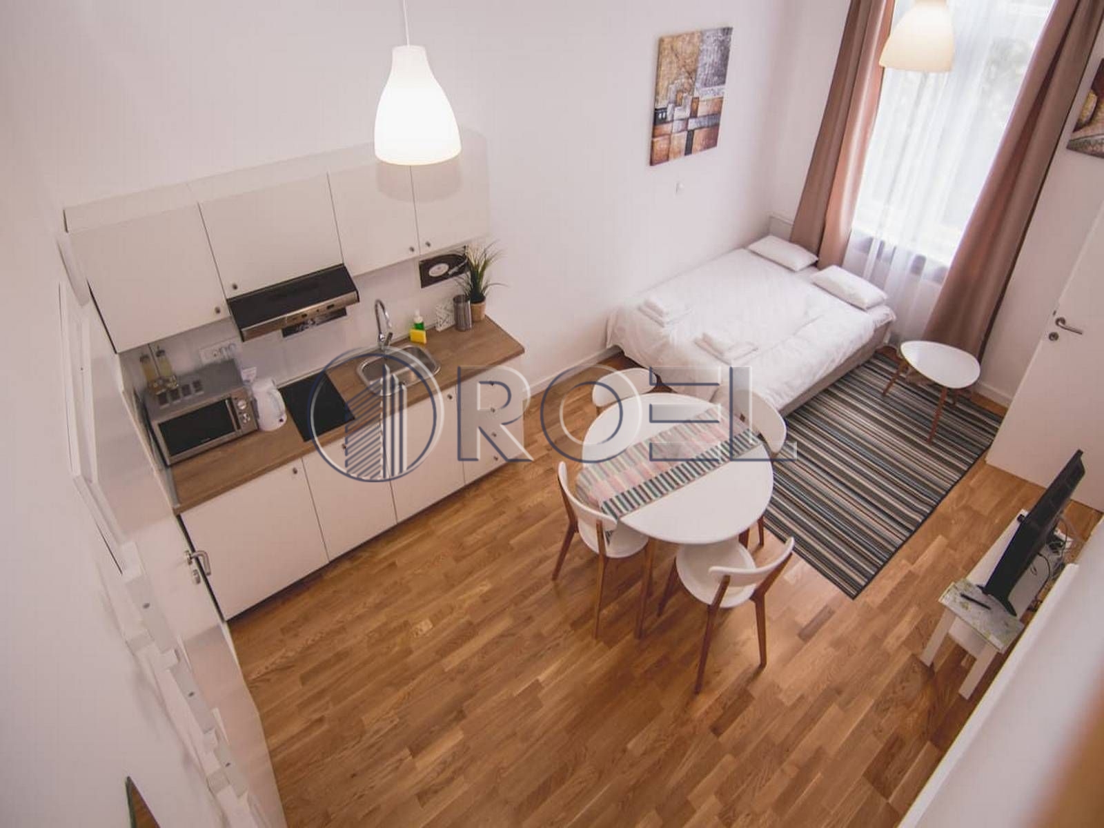 681_18_1744716925 Zagreb, Centar, 5 apartmana i jedna soba, parking