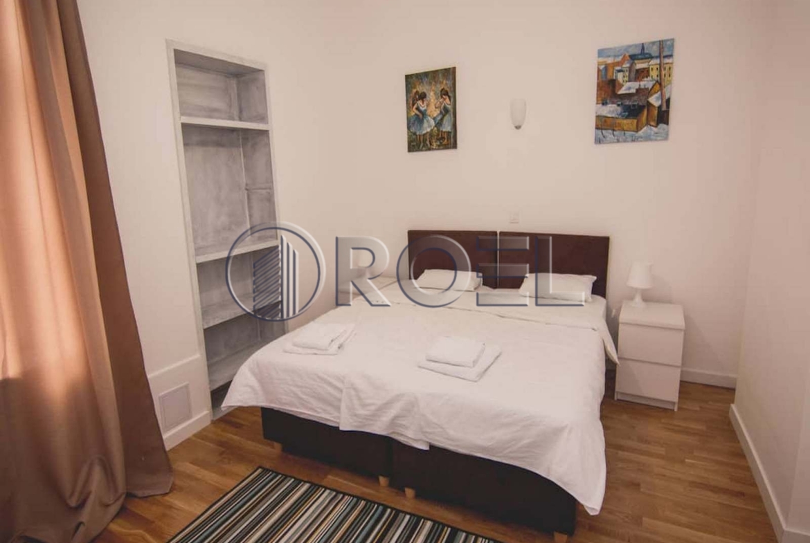 Zagreb, Centar, 5 apartmana i jedna soba, parking