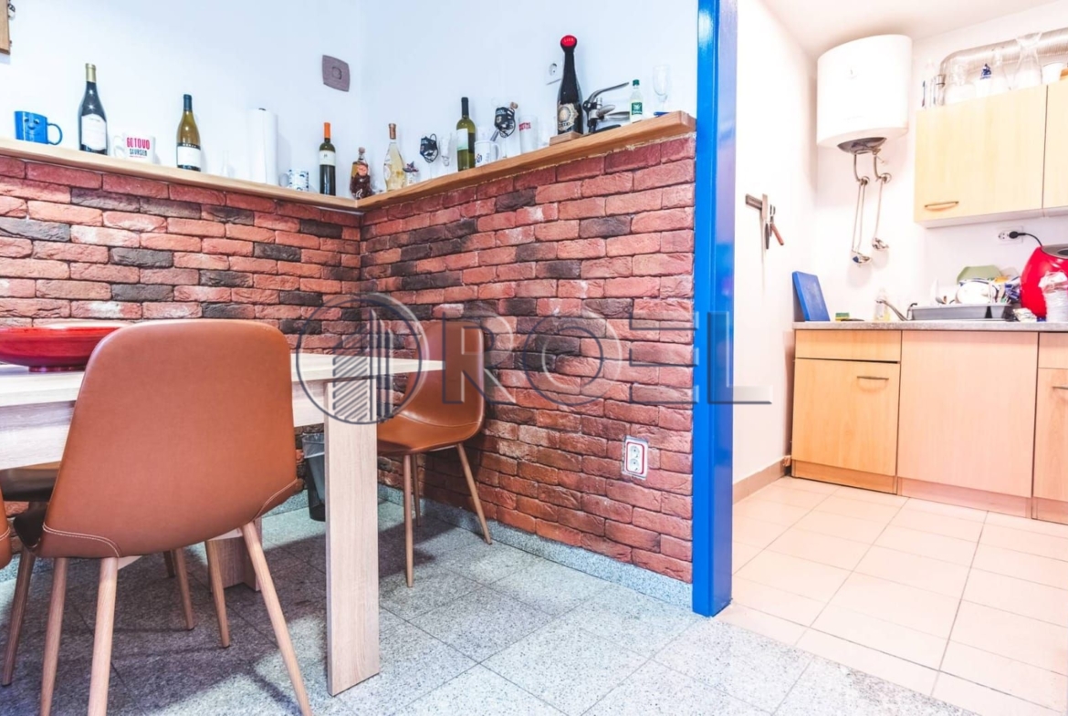 Zagreb, Jankomir, uredsko proizvodno skladišna poslovna zgrada 326m²