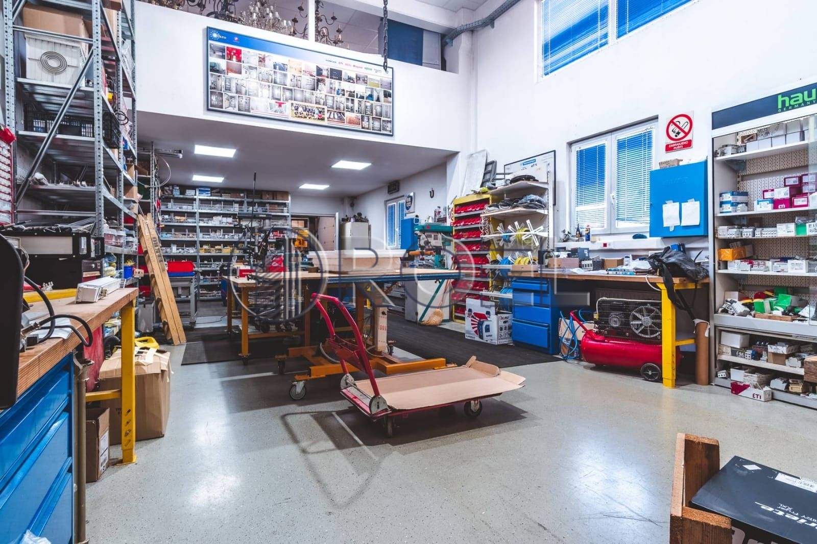 695_9_1744975366 Zagreb, Jankomir, uredsko proizvodno skladišna poslovna zgrada 326m²