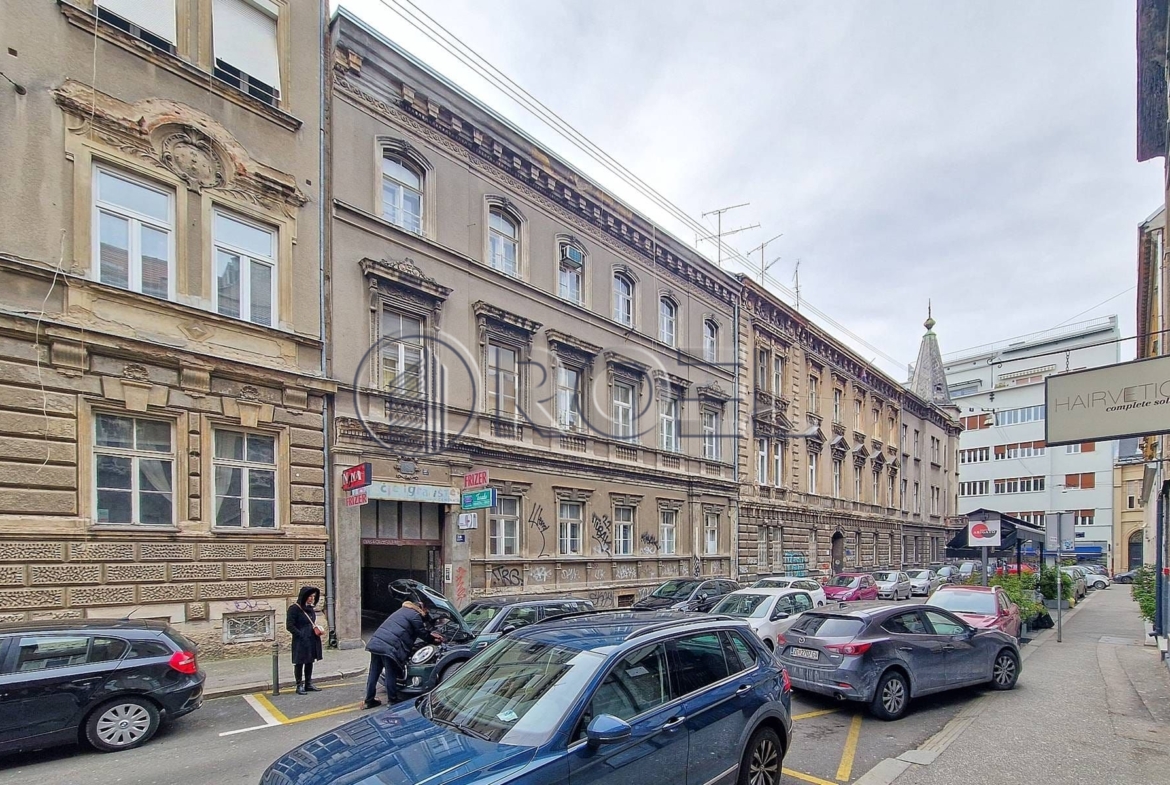 Zagreb, strogi centar, dvosoban stan NKP 66 m2