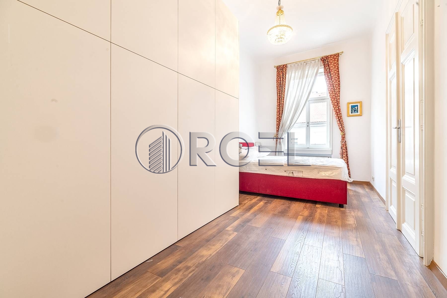 696_7_1744975750 Zagreb, strogi centar, dvosoban stan NKP 66 m2