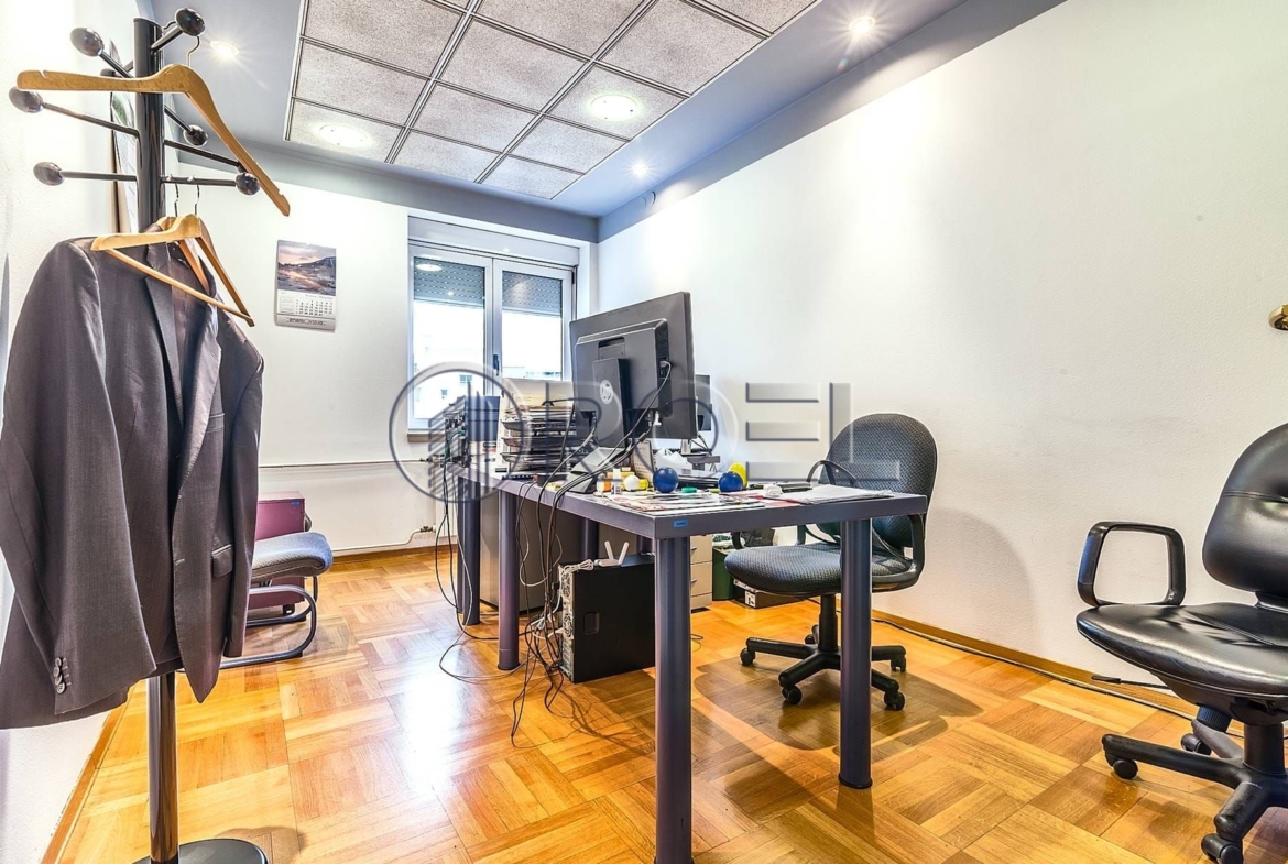 Kvaternik Square Excellent Office Space, 130 m² Indoor Area