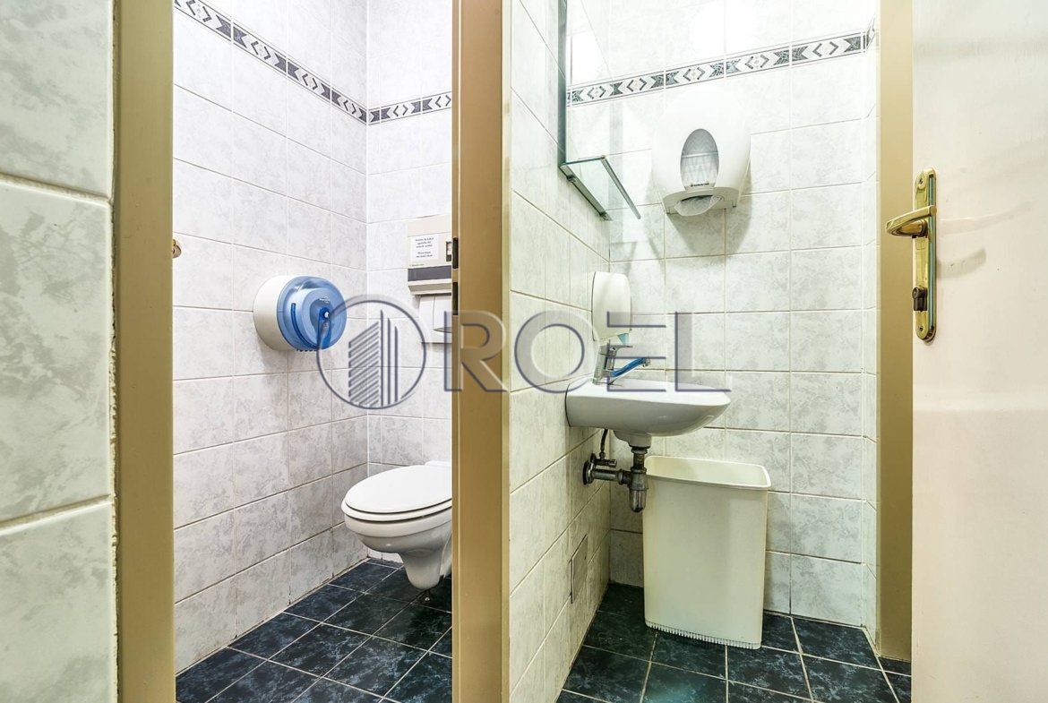 Kvaternik Square Excellent Office Space, 130 m² Indoor Area