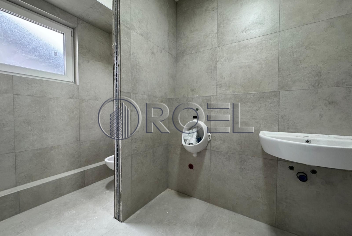 Industrial Hall for Rent in Donja Lomnica, 1.120 m²