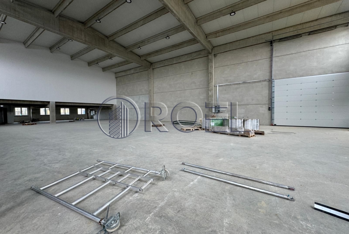 Industrial Hall for Rent in Donja Lomnica, 1.120 m²