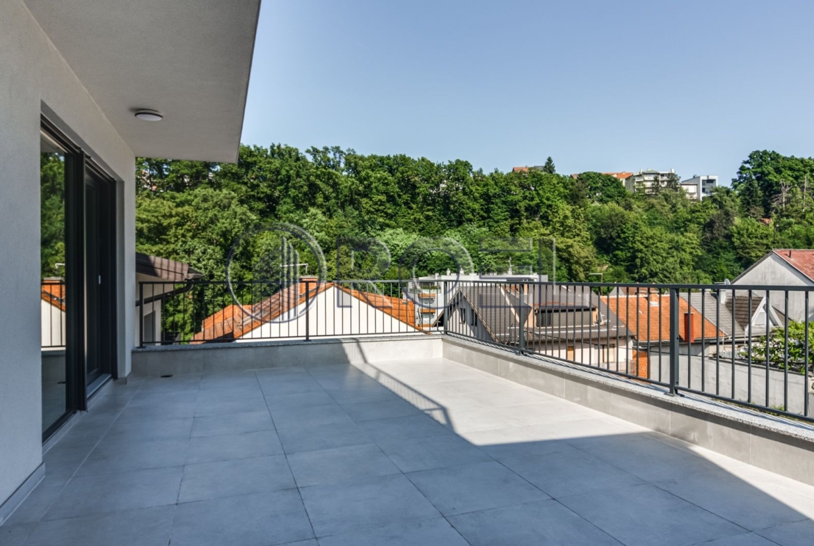 Četverosobni stan u novogradnji, Zagreb, Sveti Duh + GPM 113m2