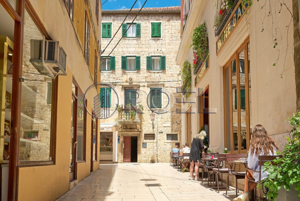 Split, Centar, 4 luksuzne sobe za najam, 102 m2, prodaja