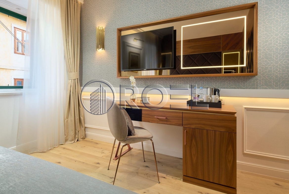 Split, Centar, 4 luksuzne sobe za najam, 102 m2, prodaja