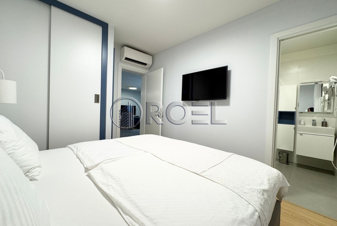 Dramalj, 6 luksuznih stanova s bazenom, 600m2, drugi red do mora