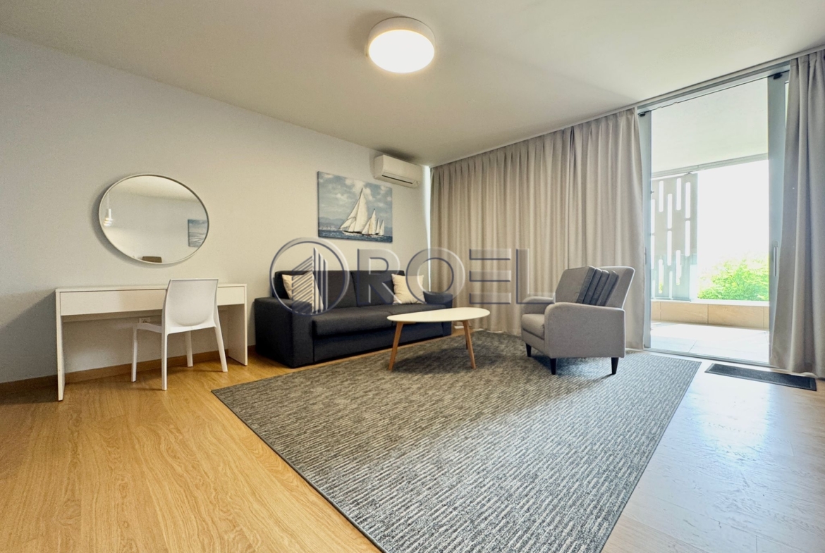 Dramalj, 6 luksuznih stanova s bazenom, 600m2, drugi red do mora