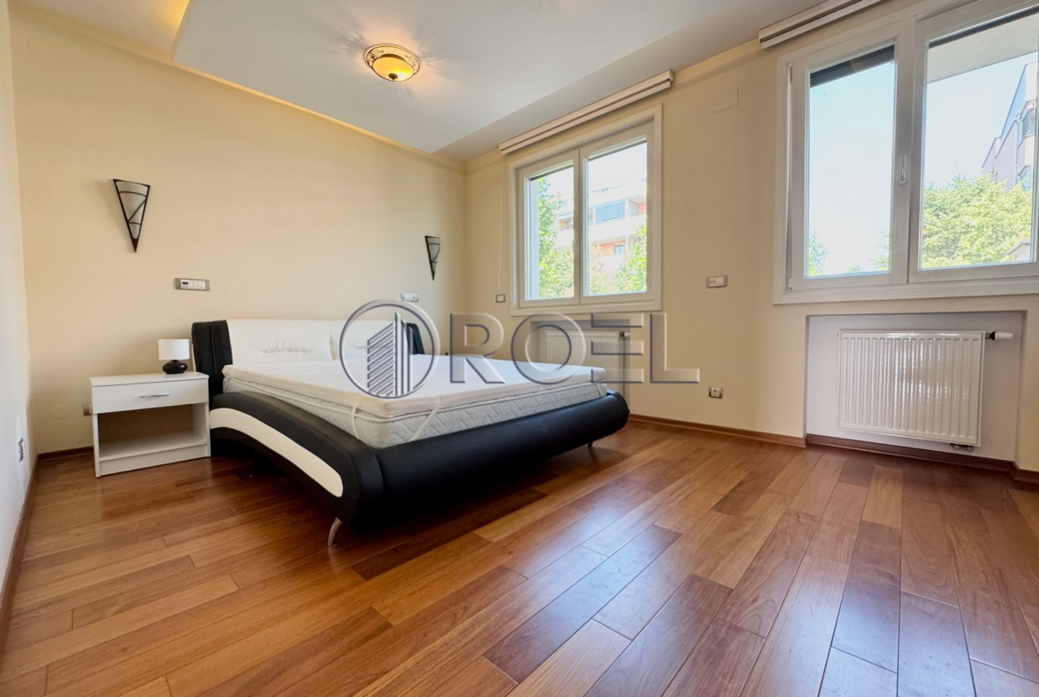 Zagreb, Jarun, attractive two-storey 5-bedroom apartment, 270 m2 + GPS