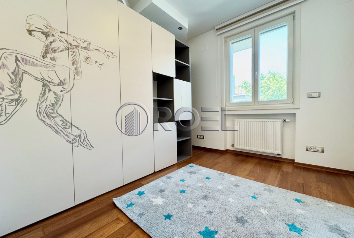 Zagreb, Jarun, attractive two-storey 5-bedroom apartment, 270 m2 + GPS