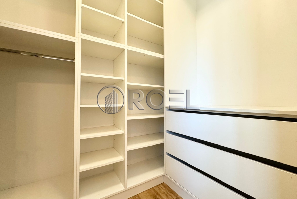 Zagreb, Jarun, attractive two-storey 5-bedroom apartment, 270 m2 + GPS