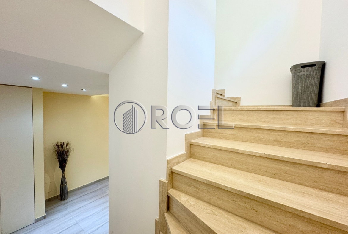 Zagreb, Jarun, attractive two-storey 5-bedroom apartment, 270 m2 + GPS
