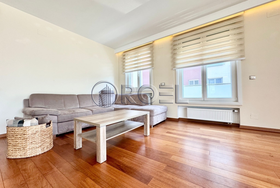 Zagreb, Jarun, attractive two-storey 5-bedroom apartment, 270 m2 + GPS