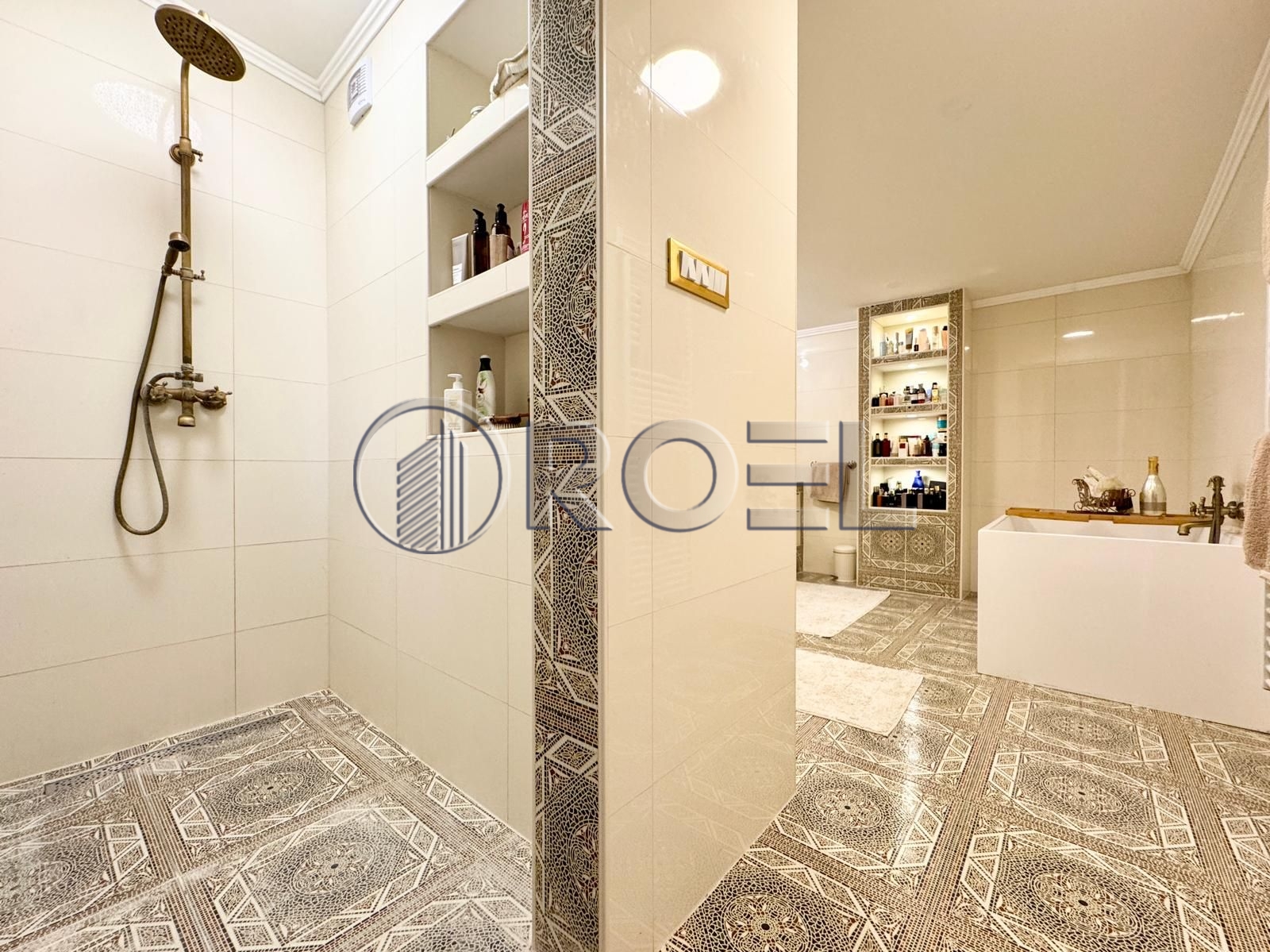 934_23_1754857436 Zagreb, Vrbani III perfektan četverosoban stan NKP 220 m2
