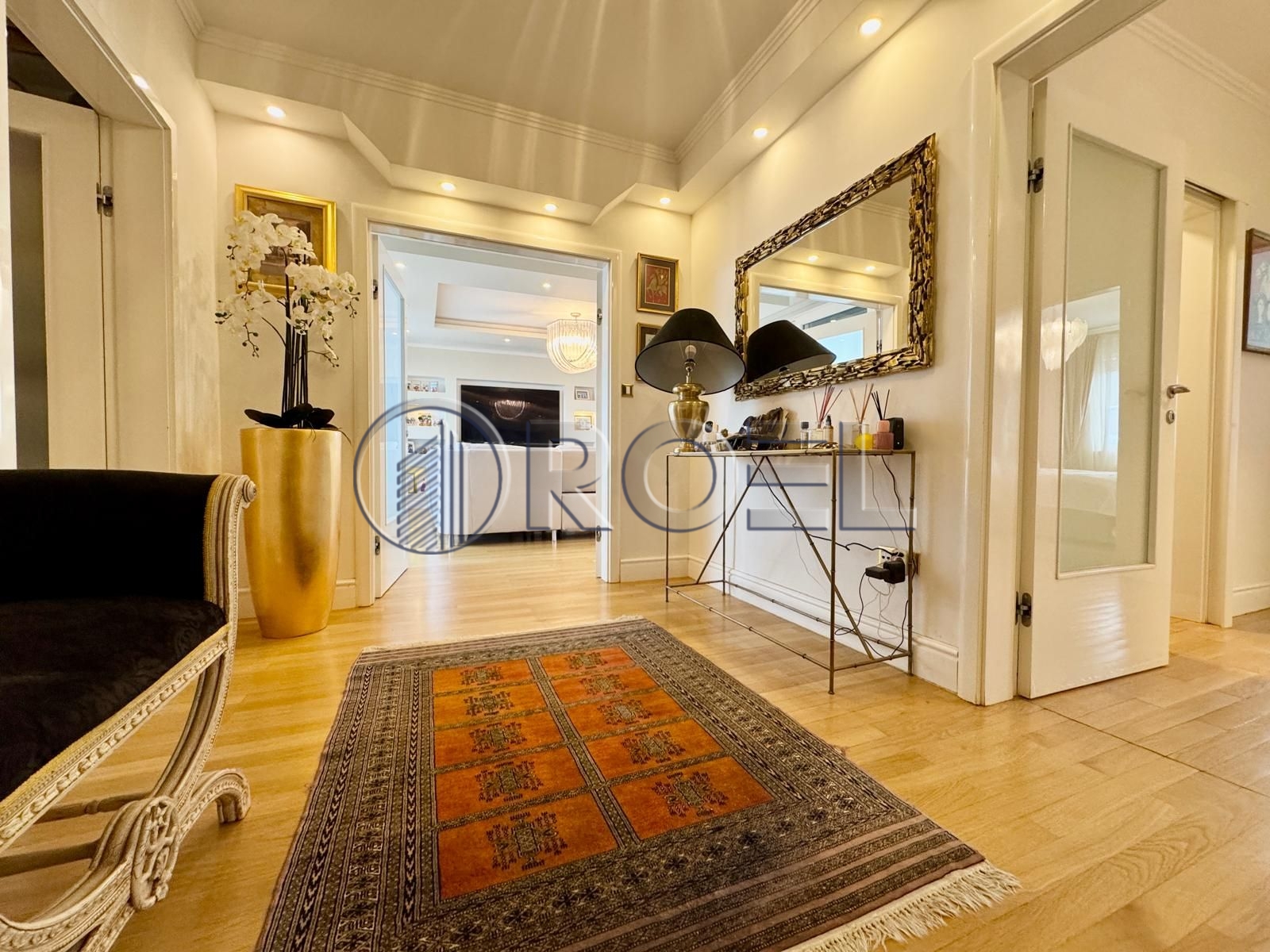 934_29_1754857468 Zagreb, Vrbani III perfektan četverosoban stan NKP 220 m2