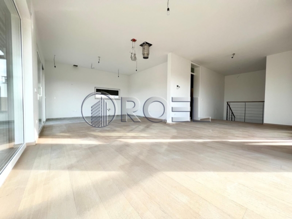 Flat in a building, 141.95, Velika Gorica, Velika Gorica