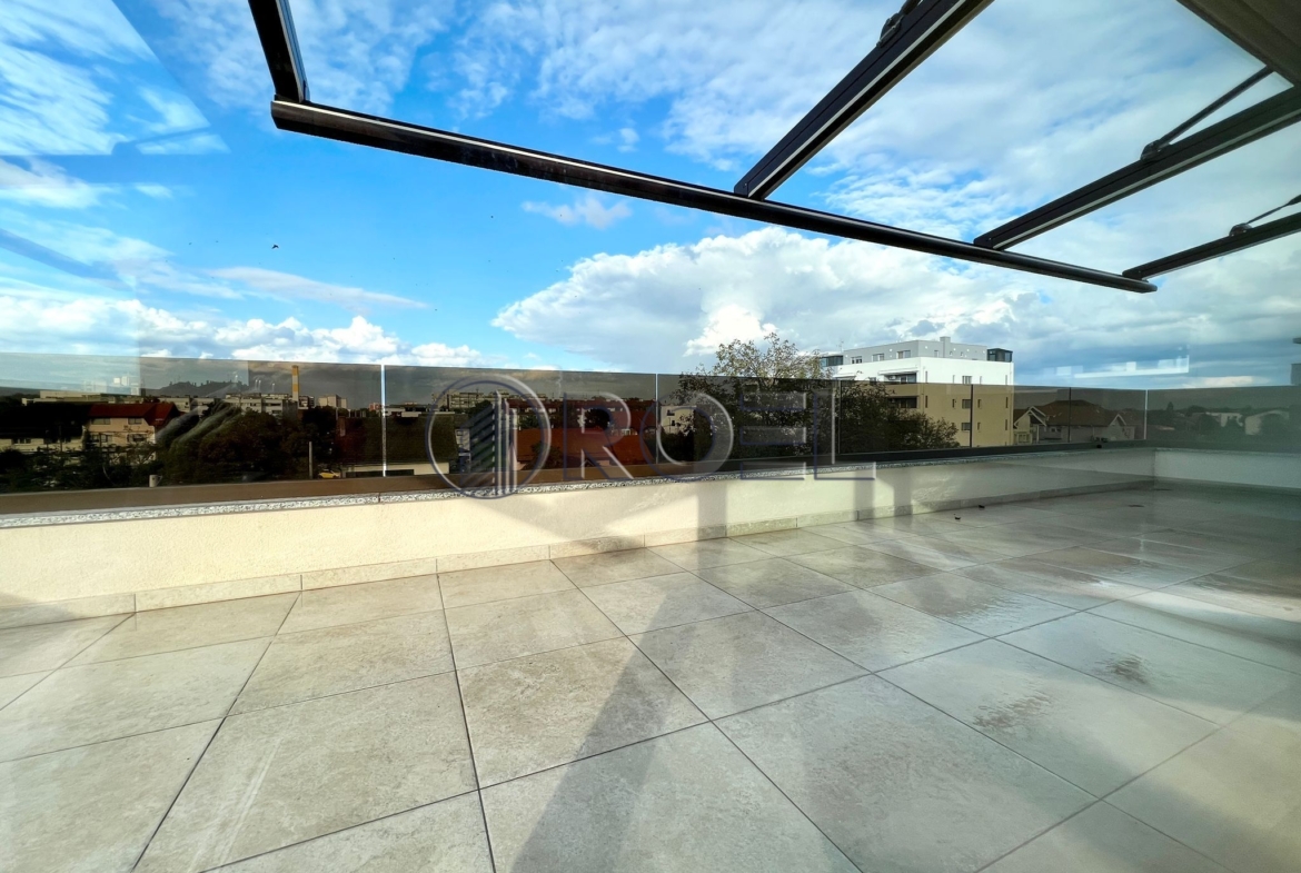 Petorosobni stan: Velika Gorica, NKP 141.95 m² + GPM + SPR
