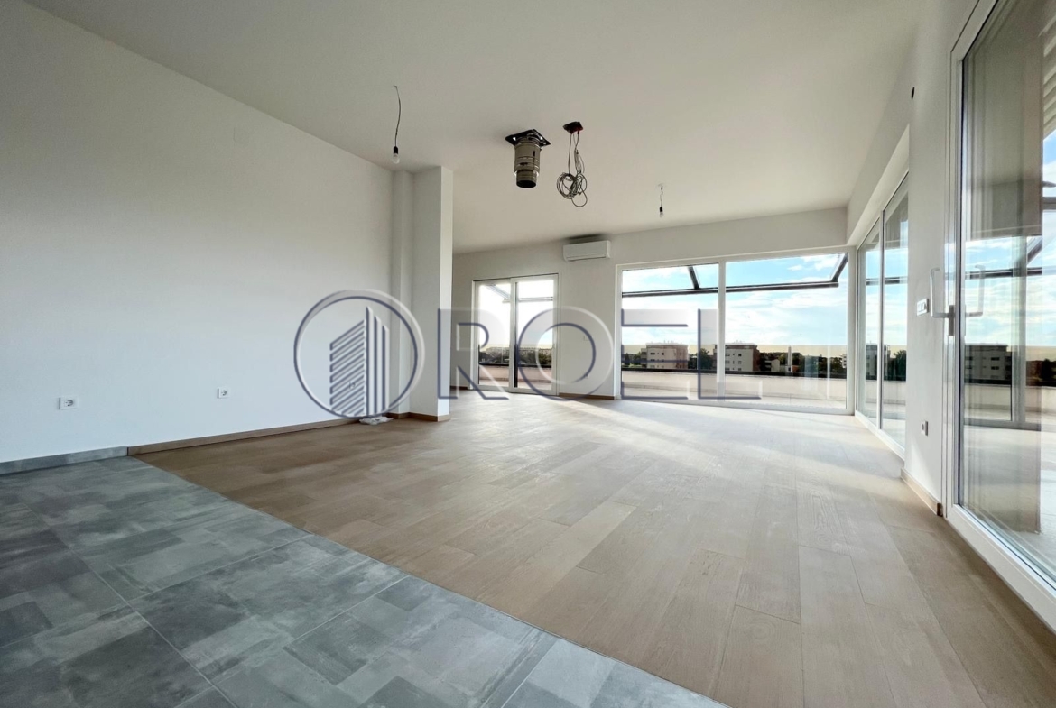 Petorosobni stan: Velika Gorica, NKP 141.95 m² + GPM + SPR