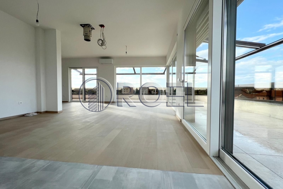 Petorosobni stan: Velika Gorica, NKP 141.95 m² + GPM + SPR