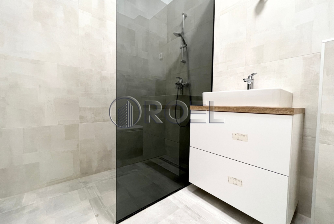 Petorosobni stan: Velika Gorica, NKP 141.95 m² + GPM + SPR
