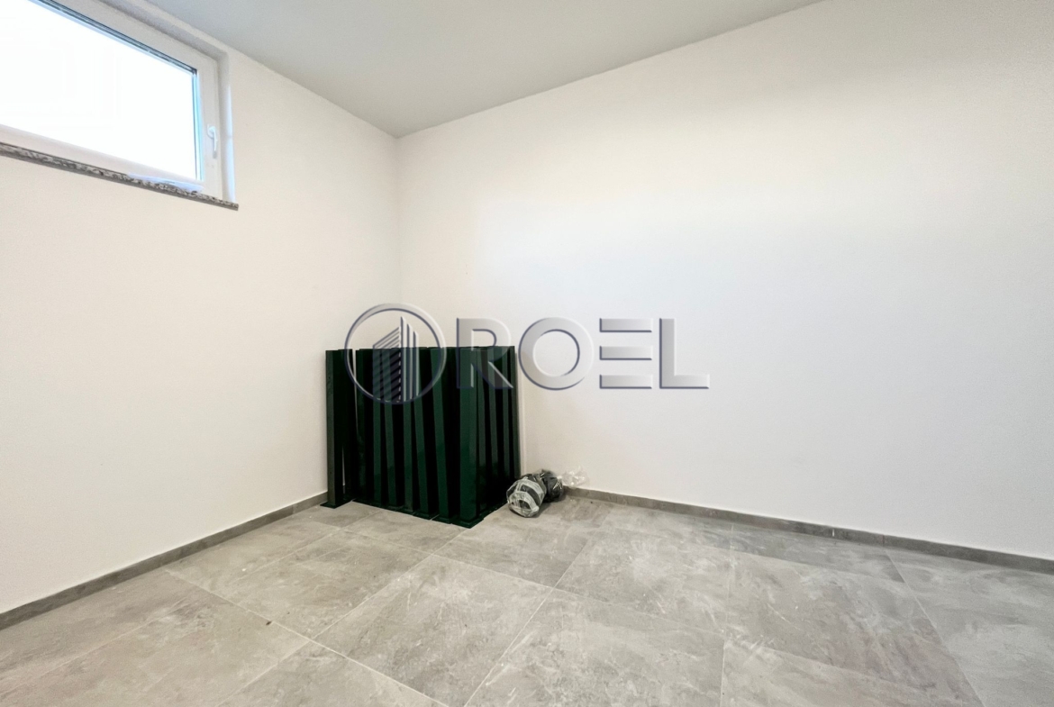 Petorosobni stan: Velika Gorica, NKP 141.95 m² + GPM + SPR
