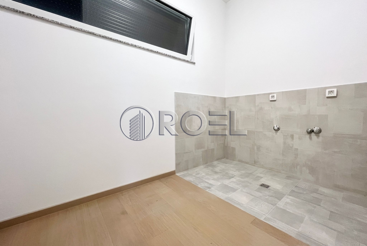 Petorosobni stan: Velika Gorica, NKP 141.95 m² + GPM + SPR