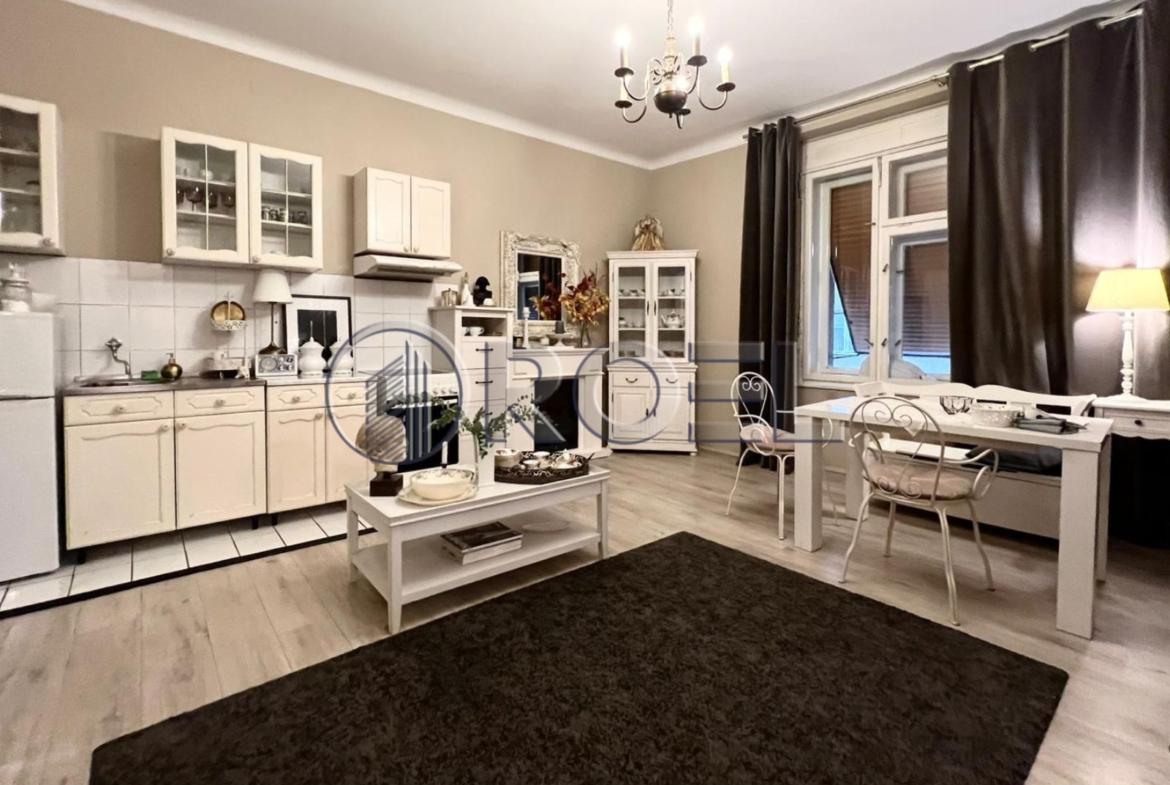 Zagreb, Trg bana Josipa Jelačića, centar, dvosobni stan, NKP 45 m2