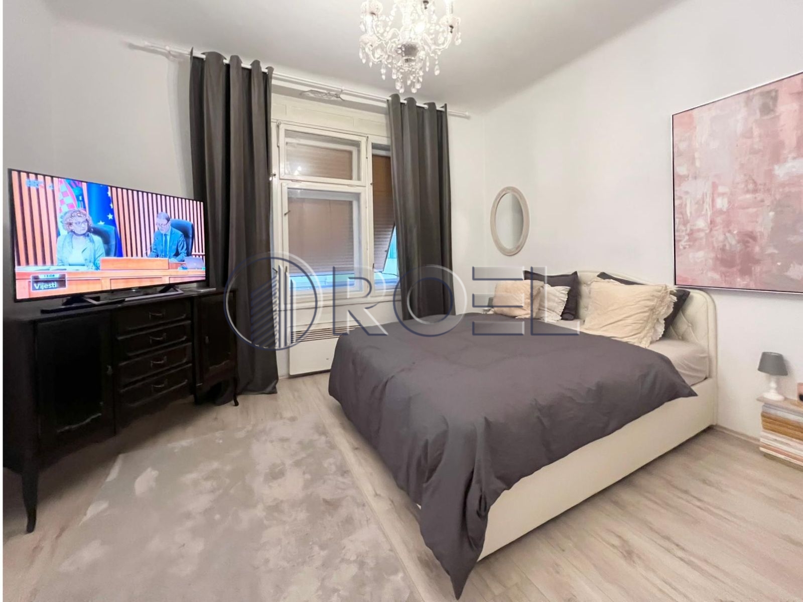 947_1_1764080860 Zagreb, Trg bana Josipa Jelačića, centar, dvosobni stan, NKP 45 m2