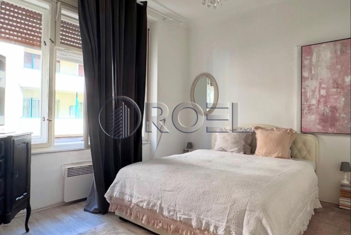 Zagreb, Trg bana Josipa Jelačića, centar, dvosobni stan, NKP 45 m2